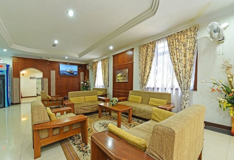 فندق Super Capital O 90434 Marmoris House