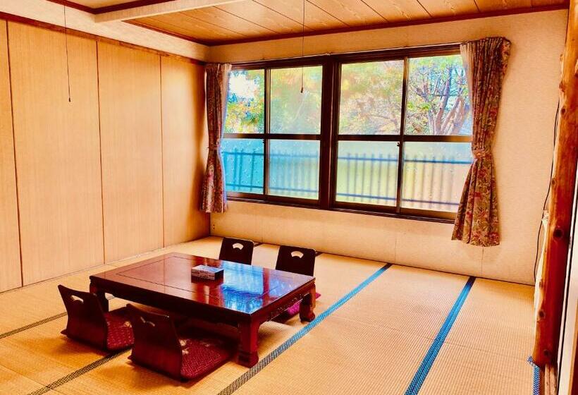 مبيت وإفطار Togari Inn Suites
