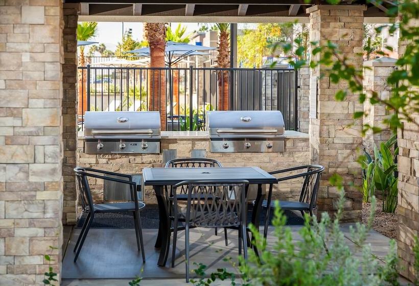 בית מלון כפרי Staybridge Suites   San Bernardino   Loma Linda