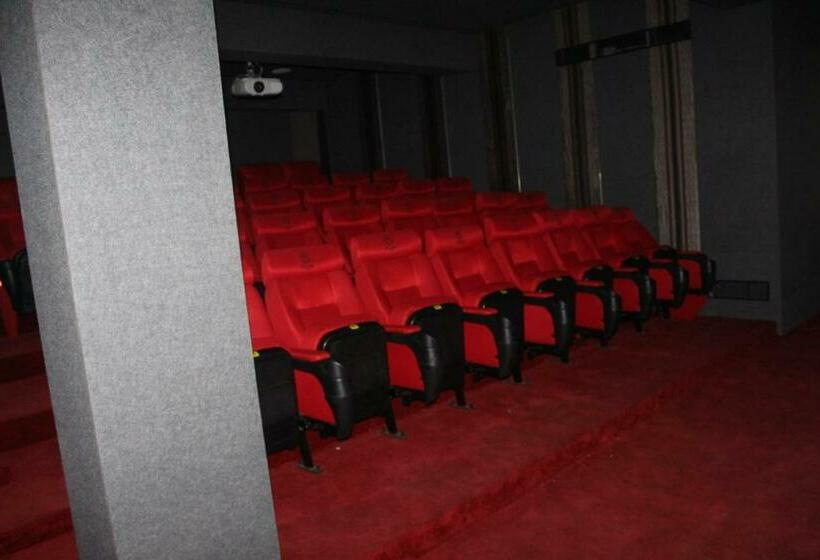 Paraiso Resort & Club