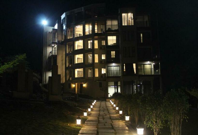 Paraiso Resort & Club