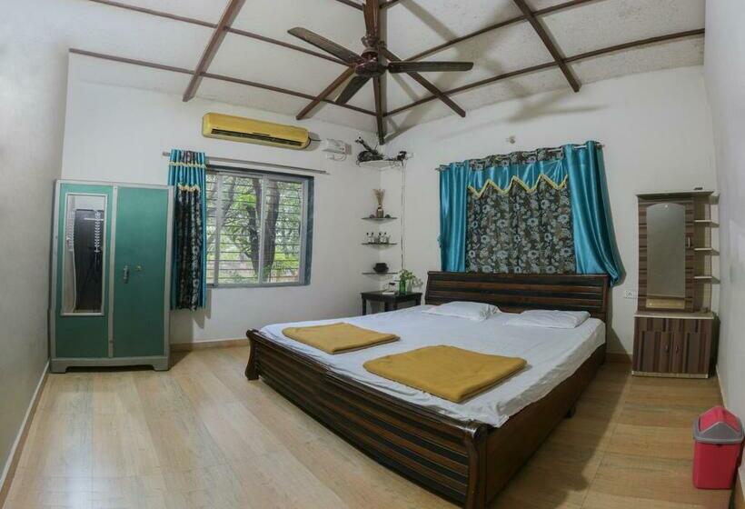 Отель Misty Courtyard By Spicy Mango