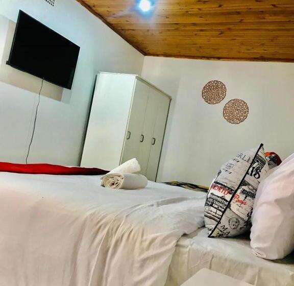 ペンション Capitalt Luxury Guest House