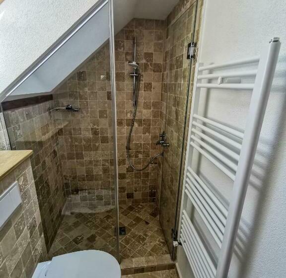بنسيون Otto S Guesthouse