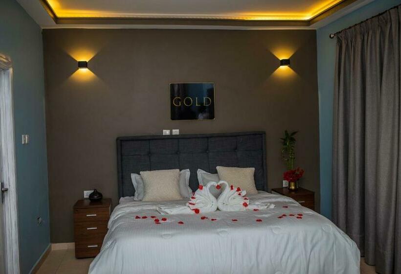 فندق Piano & Gold Collections, Peduase