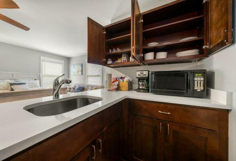 بنسيون Lovely Cozy Studio In Heart Of Atlanta