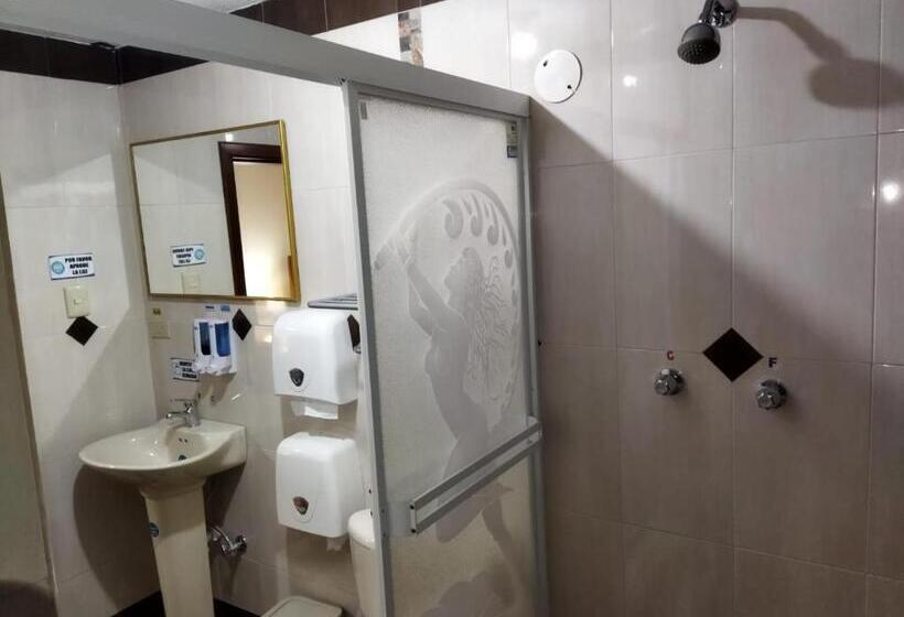 هتل Velanez Suite Riobamba