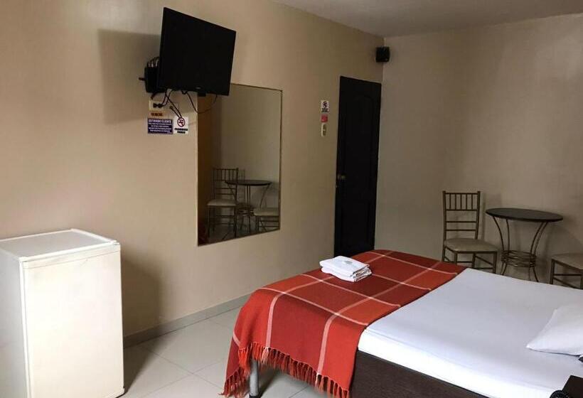 هتل Hostal Bellagio