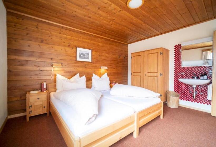 فندق صغير Familiehotel La Randulina