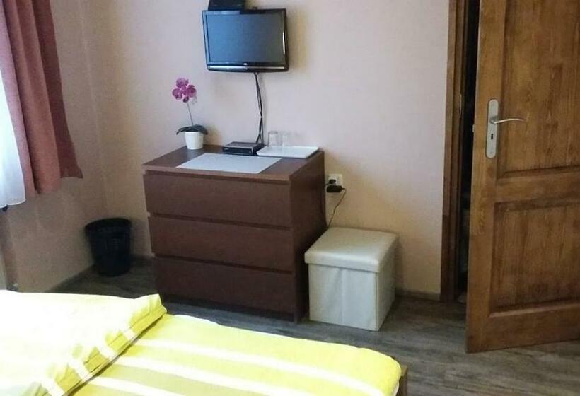 住宿加早餐  Haus Erzberg