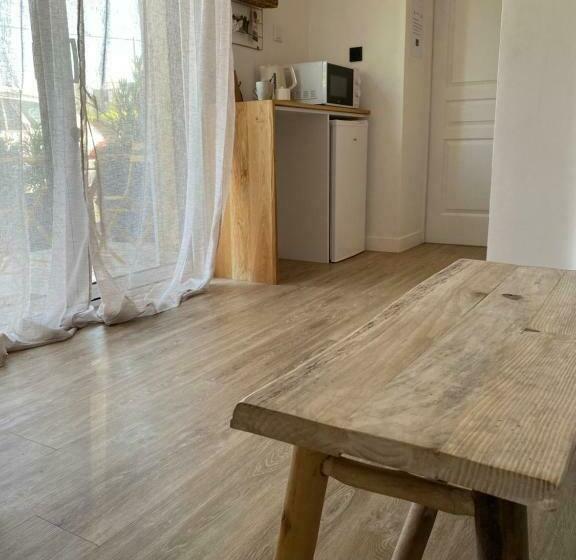 住宿加早餐  La Petite Mer