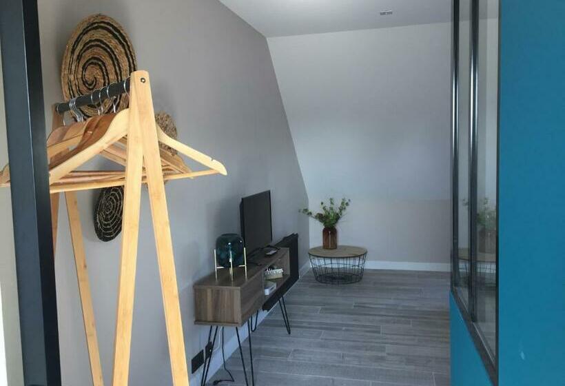 住宿加早餐  La Petite Mer