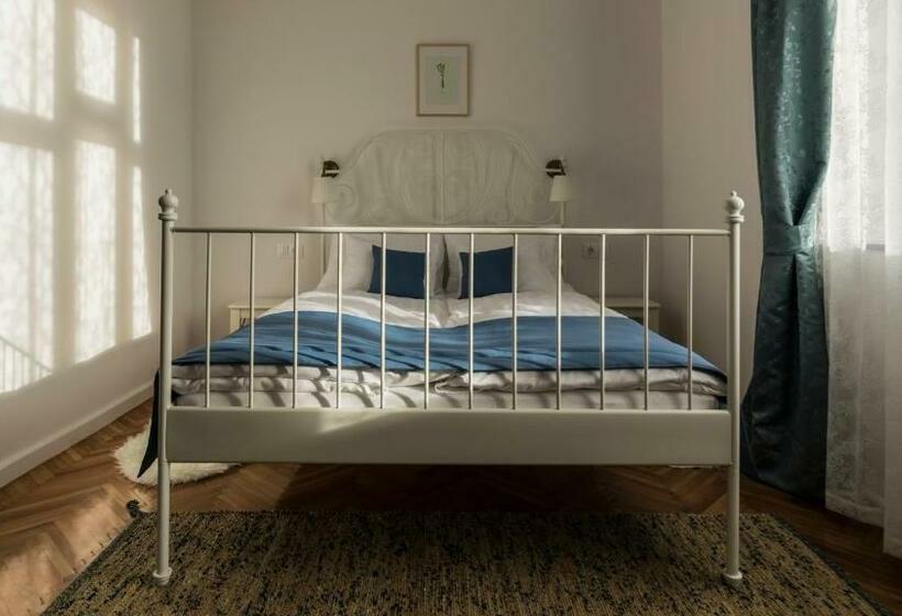 Bed and Breakfast Villa Lenka
