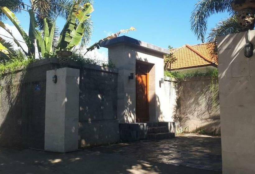 펜션 Gede House Tejakula