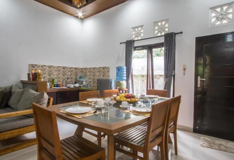 펜션 Gede House Tejakula