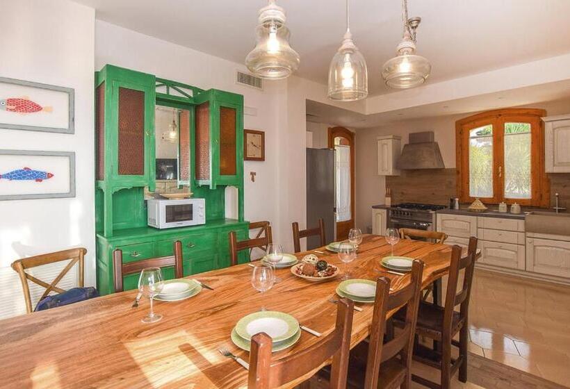 پانسیون Villa Domus Petraianca