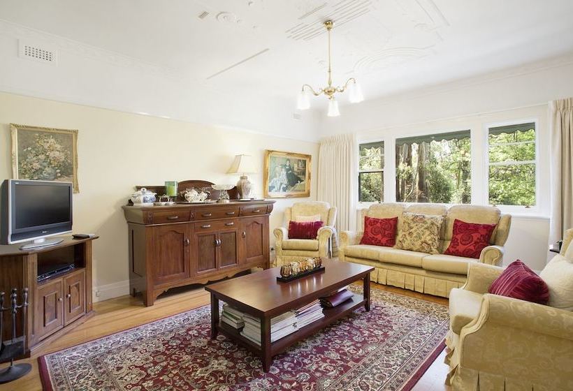 فندق Adeline Bed And Breakfast