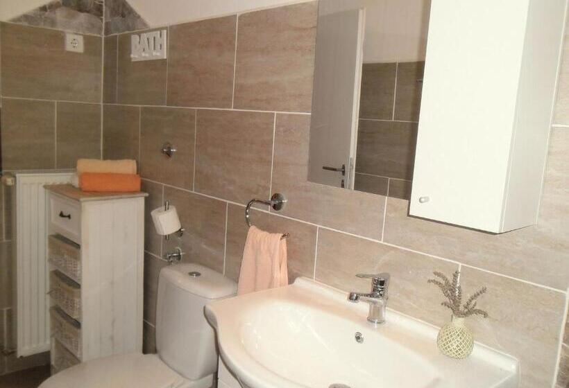 فندق Apartment Biro Kestenovi