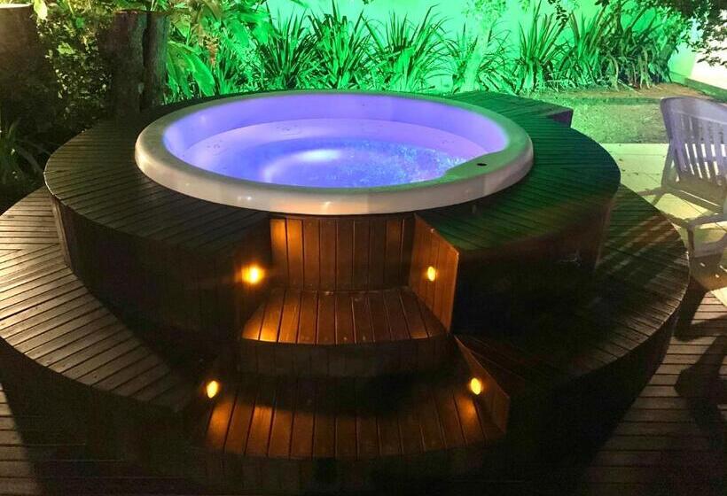 هتل Beach House Floripa