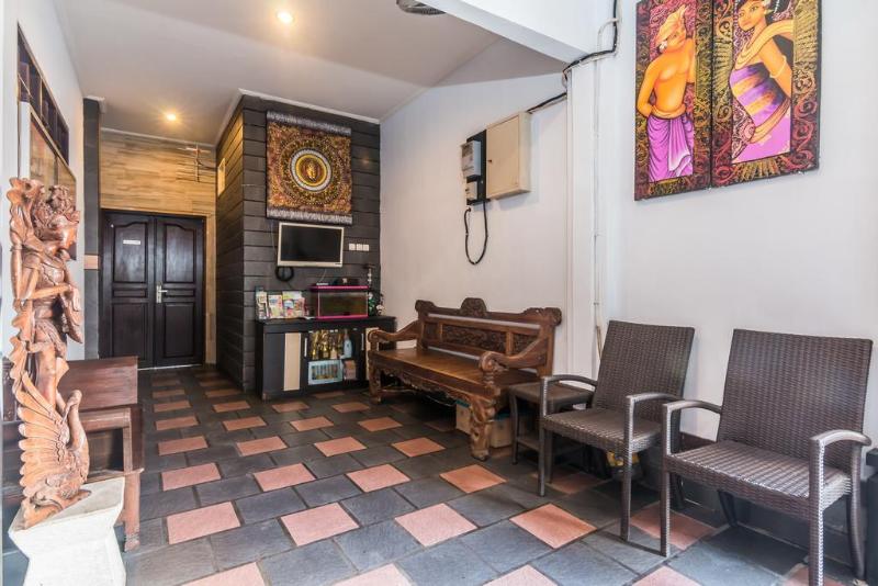 هتل Denays Guest House Jimbaran