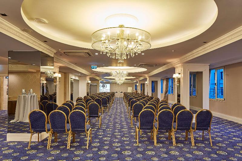 Doubletree By Hilton Hotel Izmir   Alsancak