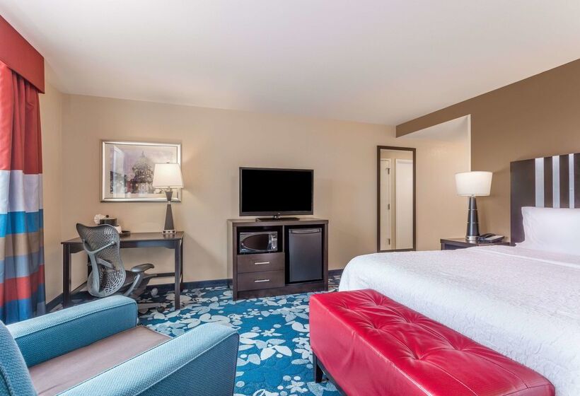 هتل Hampton Inn & Suites Madison / Downtown