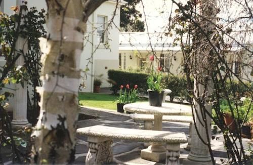 فندق Merton Manor Exclusive B&b