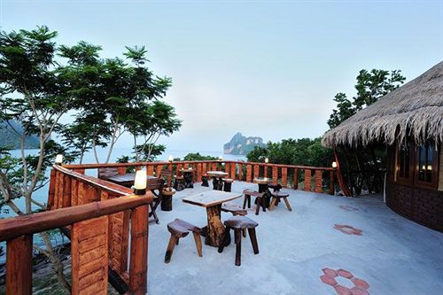 هتل Phuphaya Seaview Resort  Adults Only