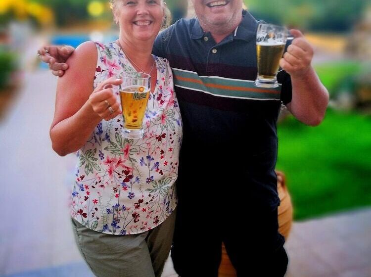 בית מלון כפרי Stork