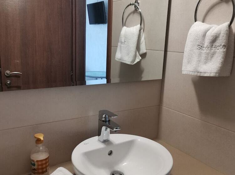 בית מלון כפרי Stork