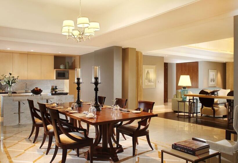 فندق Tentrem Yogyakarta