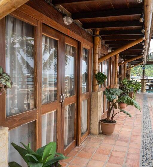 هاستل Katamaran