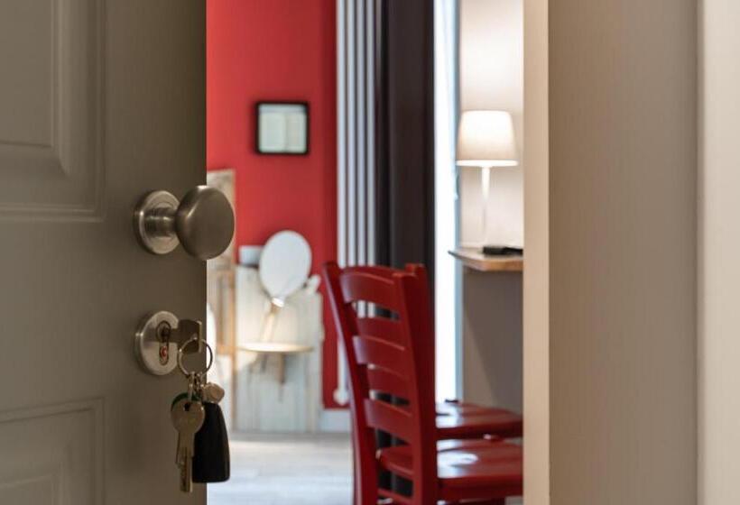 Bed And Breakfast Bric & Brac