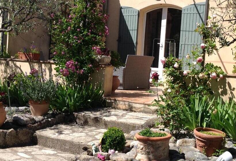 مبيت وإفطار Jardin D Antan