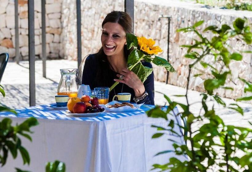 تختخواب و صبحانه Masseria Pozzo Di Luce