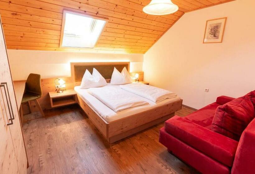 Landhotel   Apartments Bauer