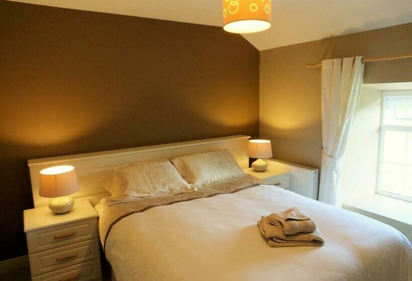 פנסיון Belle View House Self Catering