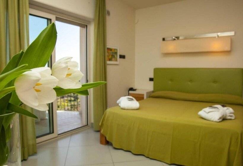 4 Spa Resort