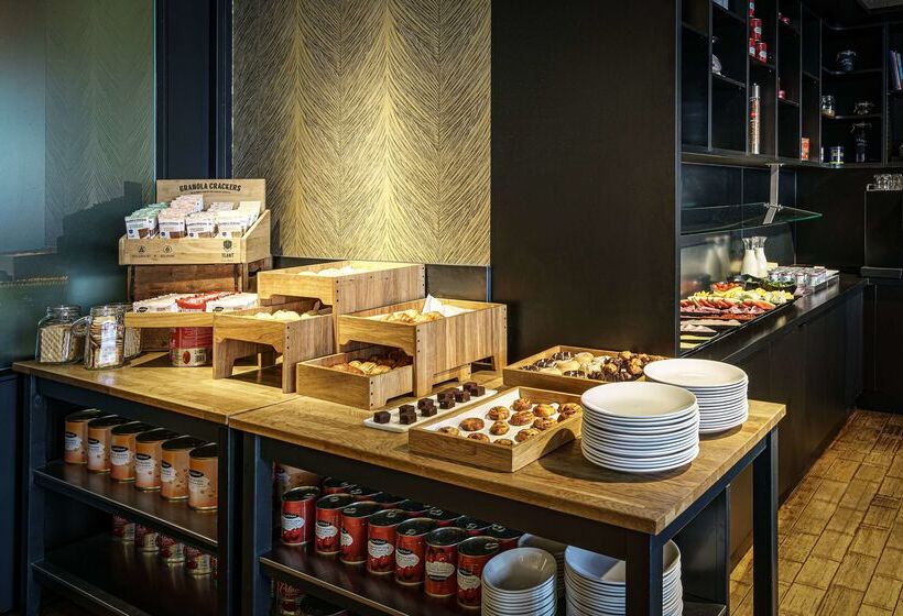 Doubletree By Hilton Hotel Amsterdam   Ndsm Wharf
