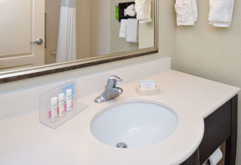 فندق Hampton Inn Milford