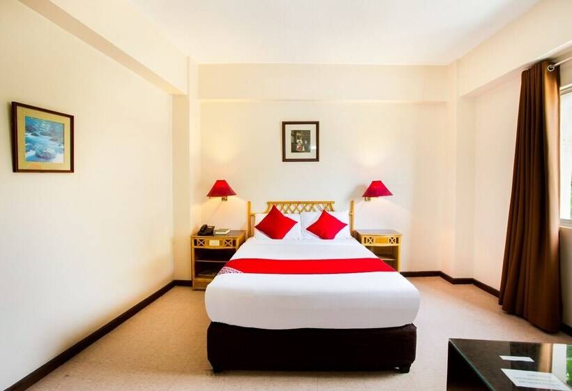 ホテル The Humbertos