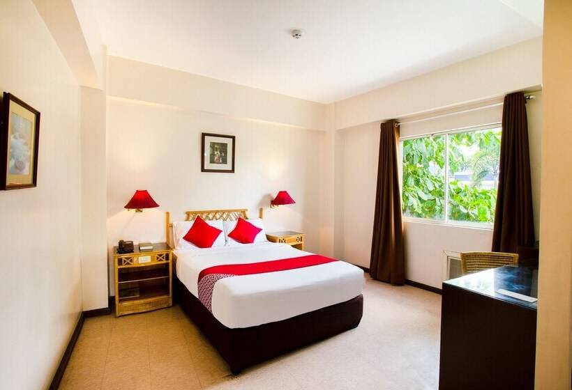 ホテル The Humbertos