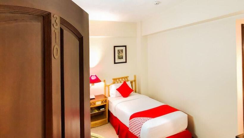 Отель The Humbertos