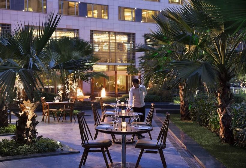 Jw Marriott Hotel New Delhi Aerocity