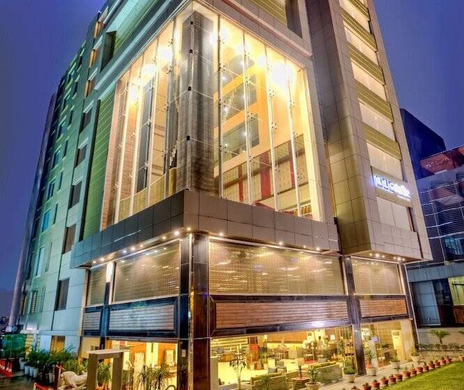 فندق Mercure Chandigarh Tribune Chowk