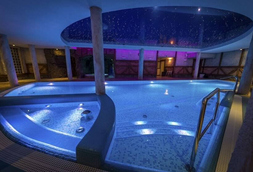 هتل Kryształ Conference & Spa