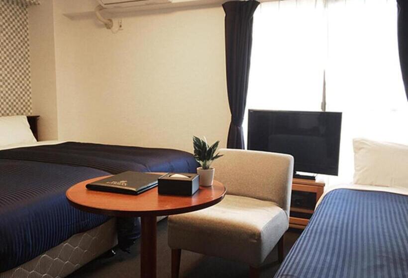 בית מלון כפרי Livemax Budget Fuchu