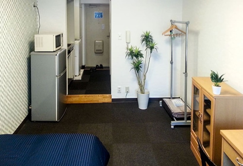 בית מלון כפרי Livemax Budget Fuchu