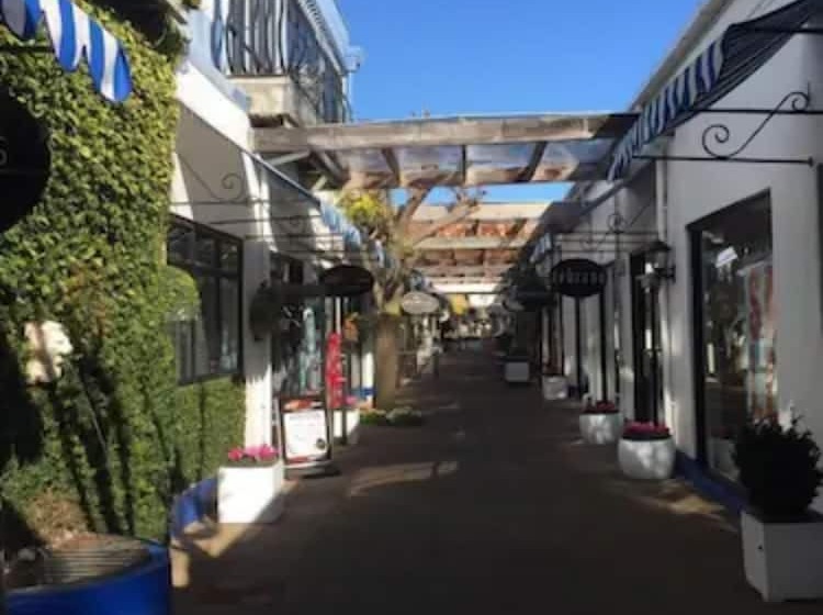 בית מלון כפרי Quest Hamilton Serviced Apartments