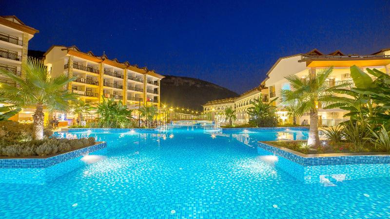 هتل Ramada Resort By Wyndham Akbuk  All Inclusive